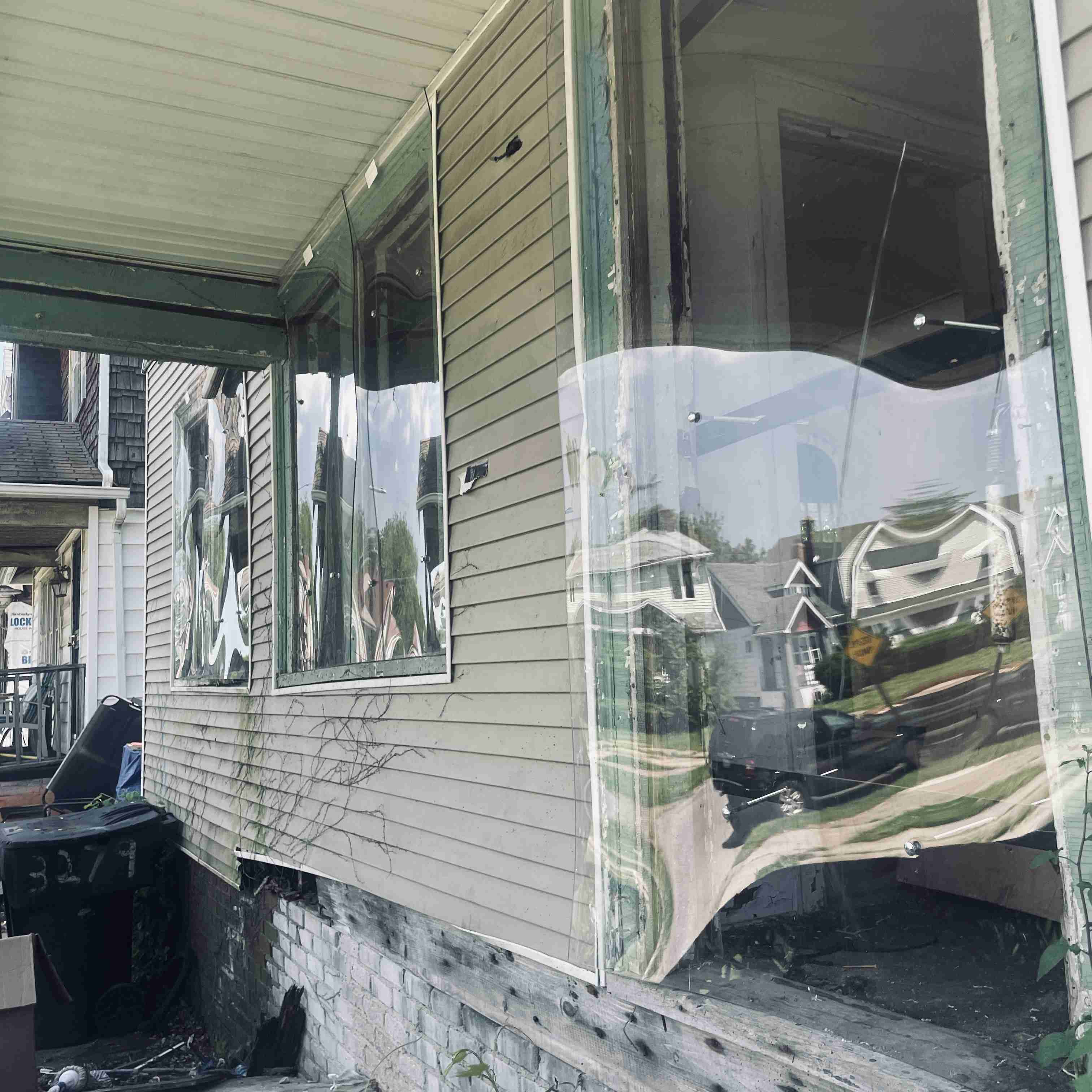 2537 Fullerton (11).jpg